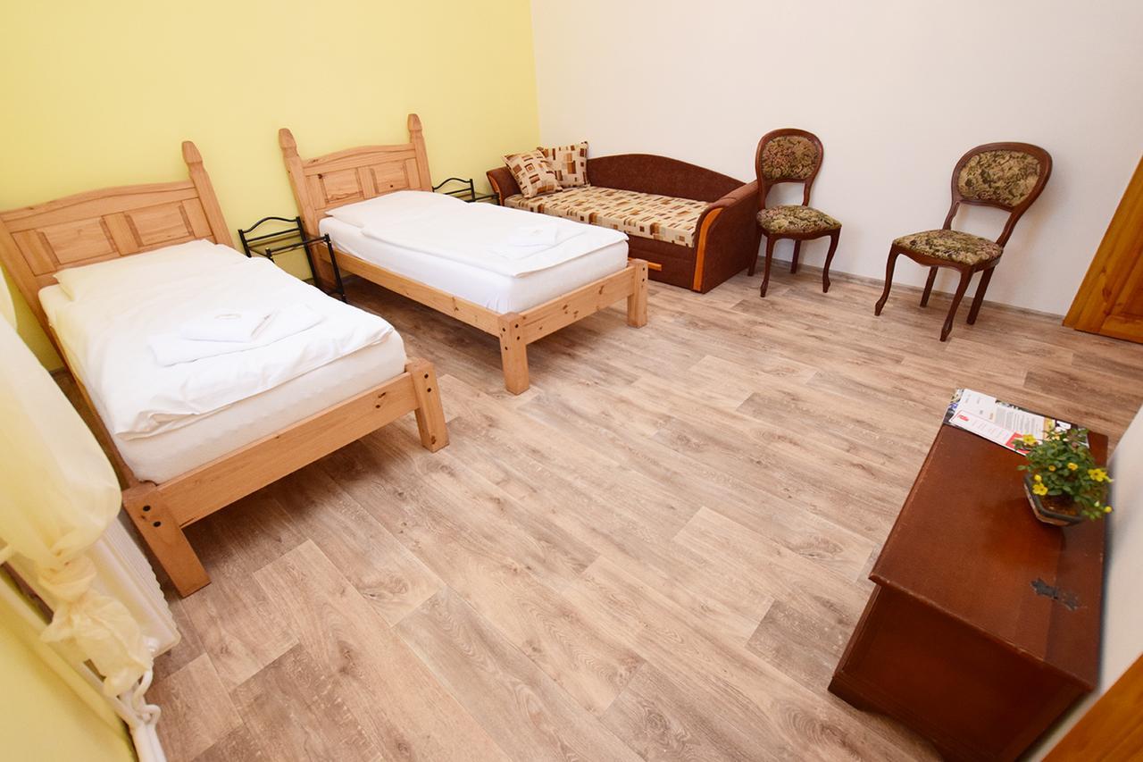Penzion Klášter Trebenice Exterior foto